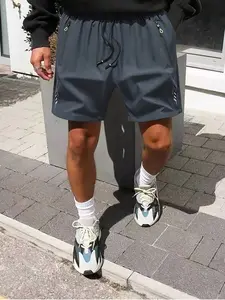 Men’s quick-dry summer athletic shorts — gray casual running/fitness bermuda shorts with zippered pockets and an elastic waistband; pairs well with sneakers; street style; suitable for outdoor activities, the beach, and basketball.