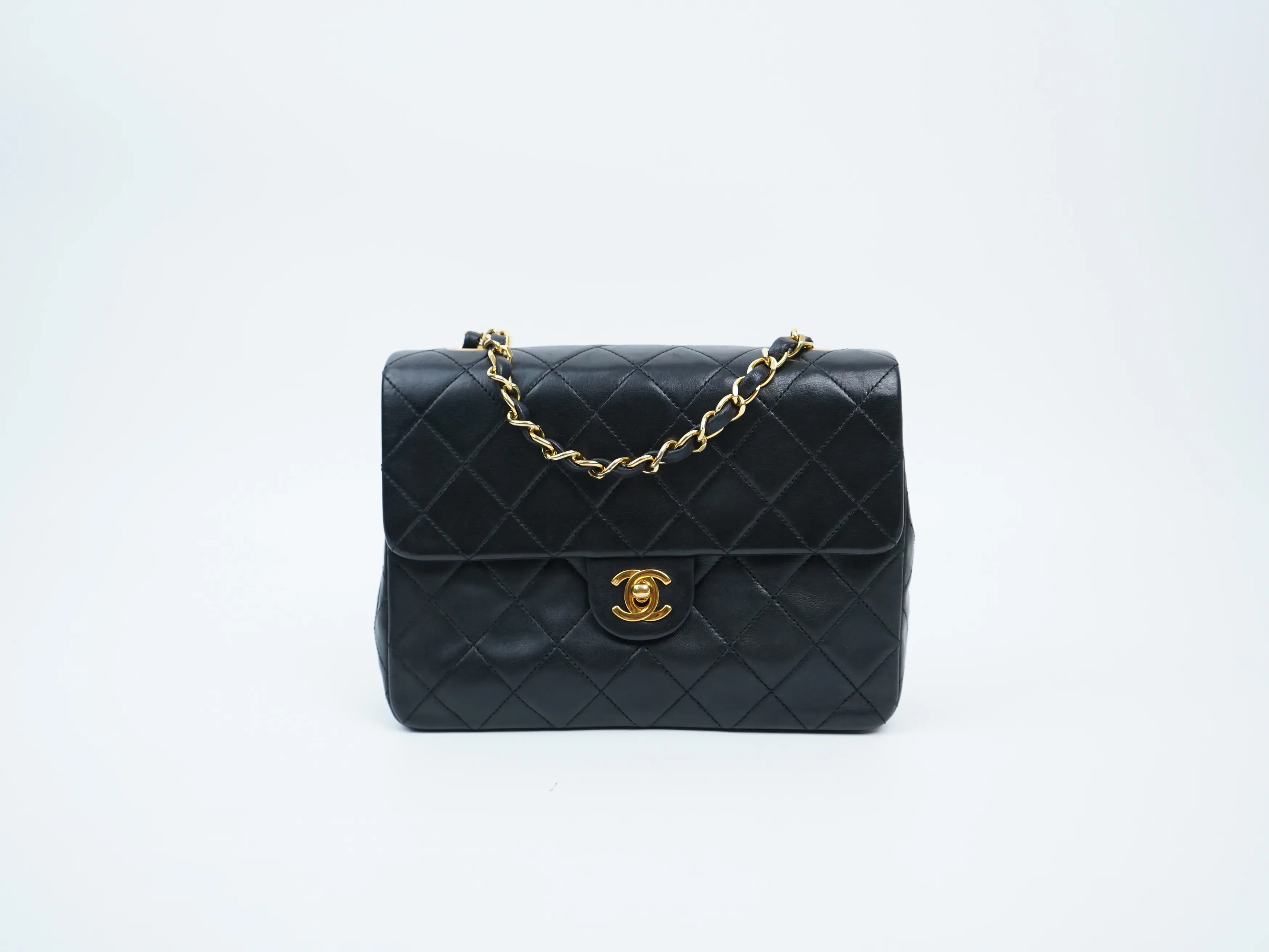 Pre-owned CHANEL lambskin Crossbody Bags Vintage 1989 1991 20cm Square Classic Flap Bag Quilted Lambskin