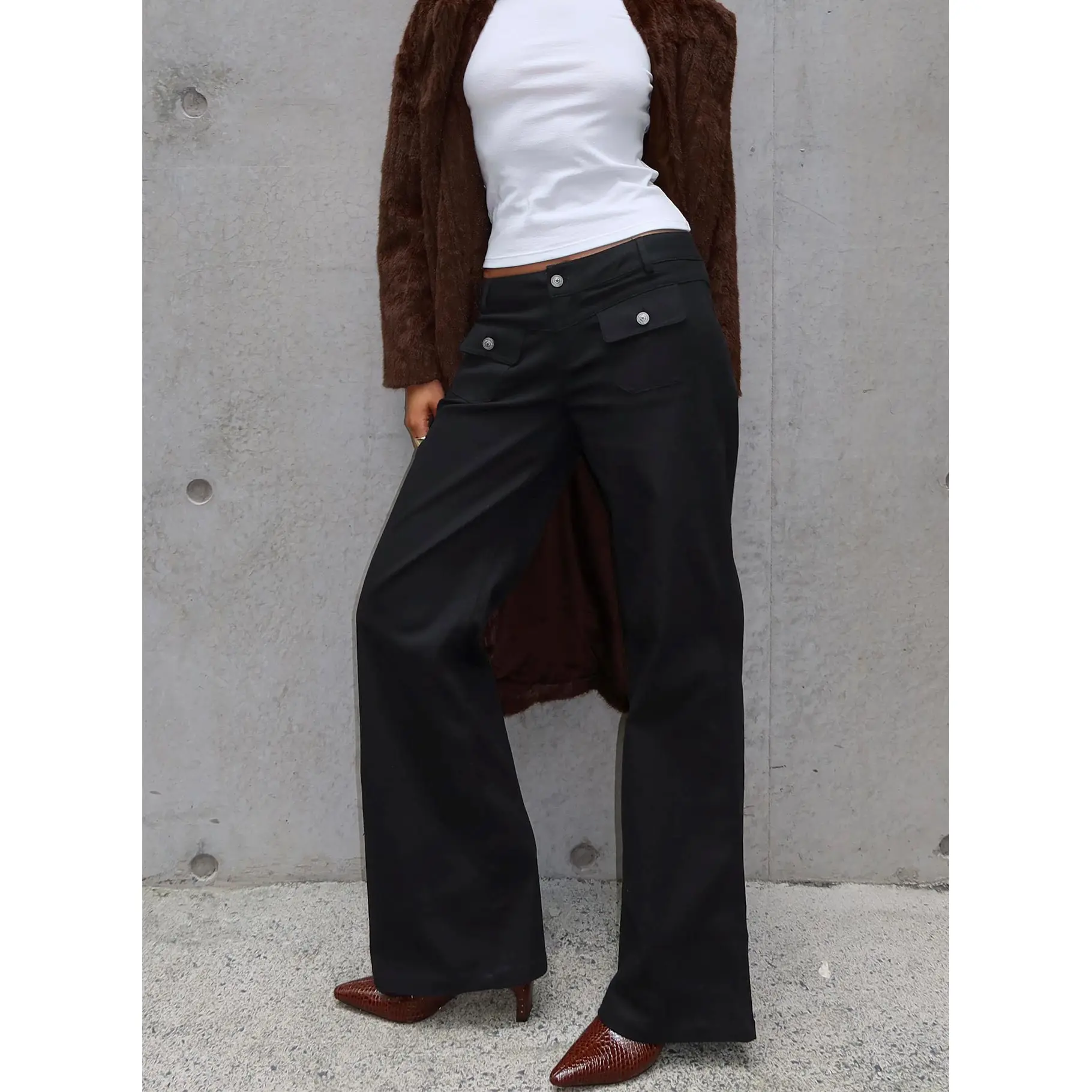 Benicale Low Rise Cargo Pants Black