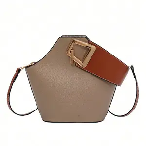 Chic Delicate Women Bucket  Premium Texture Crossbody Shoulder  Fashion New Style Office Commute Handbag Practical Basket Shaped Purse Lightweight Portable For Everyday Outings And Casual Occasions bag