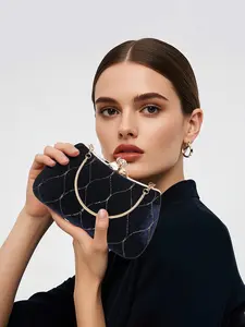 Women's Elegant Evening Bag, Faux Fur Handbag with Rhinestone Buckle, Crossbody Shoulder Clutch for Wedding Party Fall Winter, Crossbody Clutch Purse