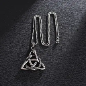 Punk Ouroboros Trinity Celtic Knot Necklace Personalized Men's Fashion Irish Knot Amulet Jewelry Gift