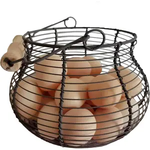Round Metal Wire Egg Basket with Handle, Vintage Style Egg Collecting Basket for Gathering Fresh Eggs, Countertop Egg Holder for Kitchen