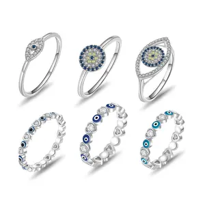 Small Cube Moissanite Devil'S Eye Heart Ring With A Sense Of Light Luxury Design