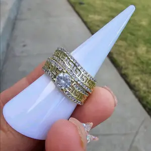 Hermoso matrimonio ring gold plated