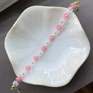 Pink Seed Bead Flower Bracelet, Pink and White Daisy Bracelet, Handmade Beaded Jewelry