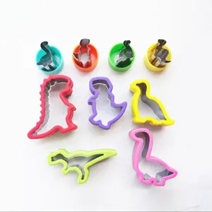 Cartoon Dinosaur Shaped Sandwich Cutter (9counts/set), Cute Animal Shaped Stainless Steel Bread Mold, Kitchen Baking Tool for Home Use, Cookie Cutters Home