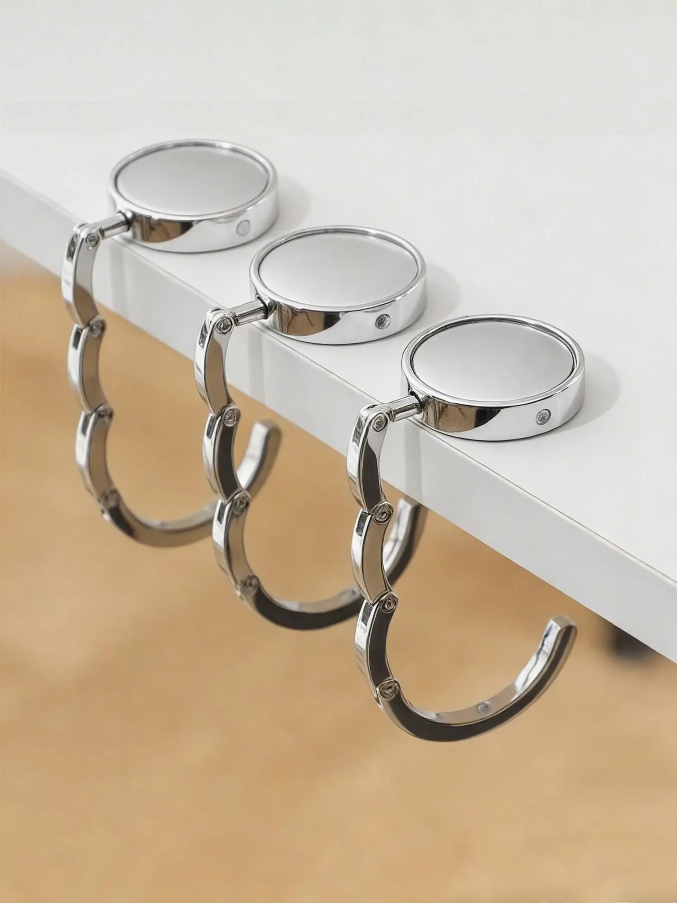 1 Pc Foldable Bag Hook, Zinc Alloy Purse Hanger, Adhesive-Free Table Hook for Handbags, Desk Organizer for Women, Bag Accessory