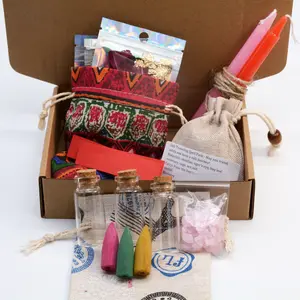 Make your own spell bottle (home kit): protection, wealth, love, health or harmony, apothecary  Witch recommendation  Ornaments Decor Jar Decoration