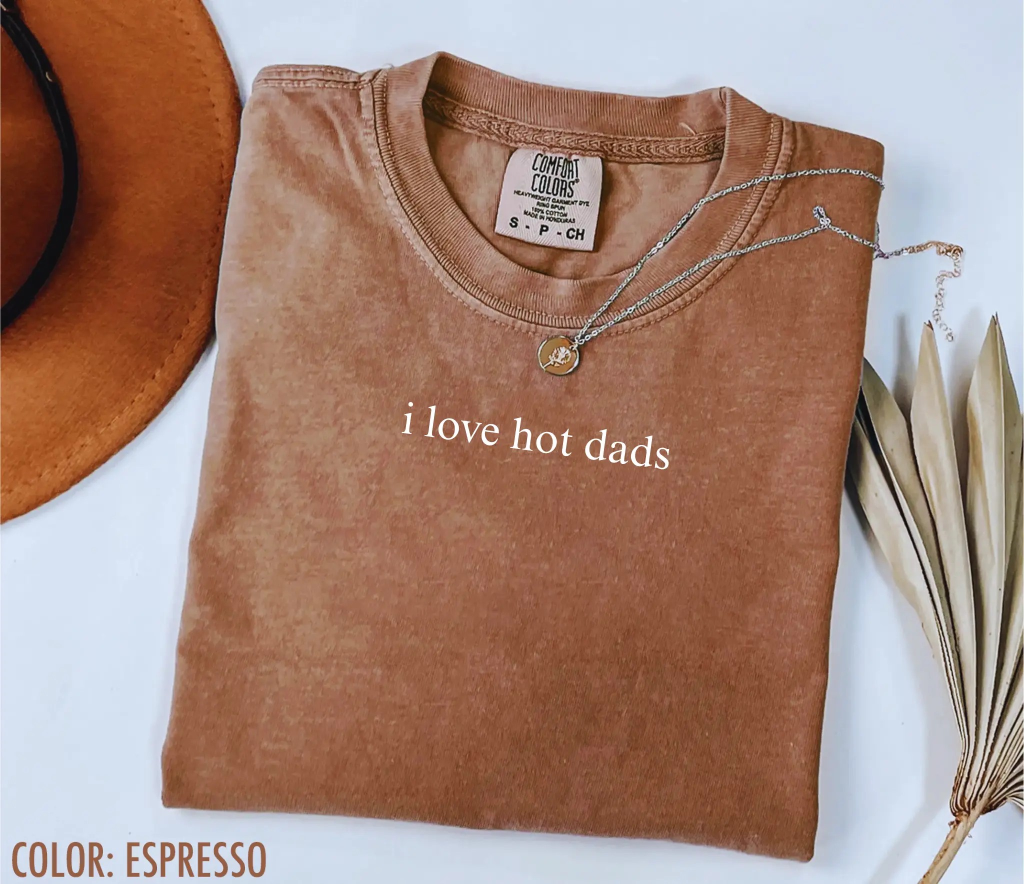 Comfort Colors i love hot dads Graphic T-Shirt