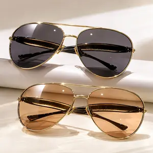 Retro Gold Aviator Sunglasses for Women and Men, Oversized Metal Frame UV Protection Eyewear for Travel, Driving and Daily Wear, Old Money Aesthetic Quiet Luxury Fashion Accessory