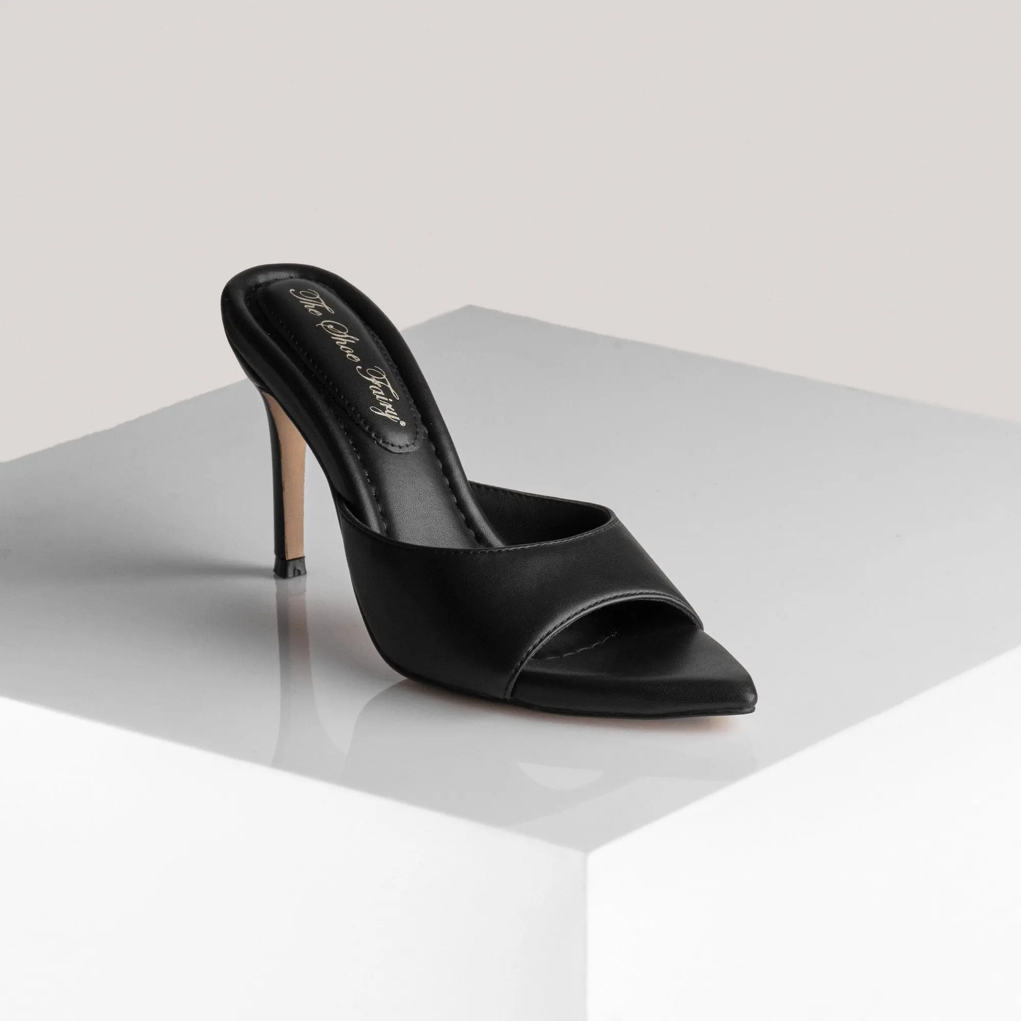 On Point Black pointed toe 4" heel
