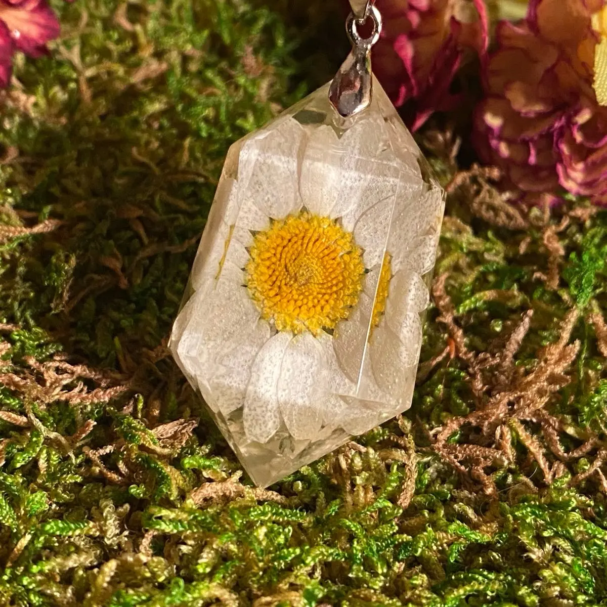 Daisy Crystal Pendant