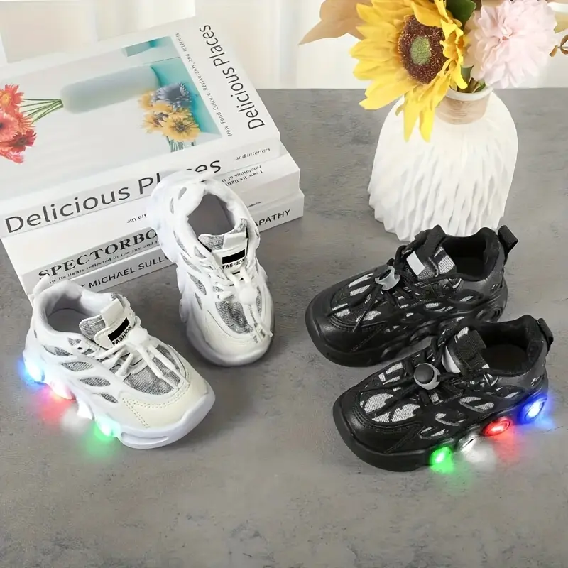 Girls' Fashionable Light-Up LED Sneakers - EVA Soles, Non-Slip, Breathable PU Fabric, All-Seasons, PVC-Free, Kids' Footwear Trainers