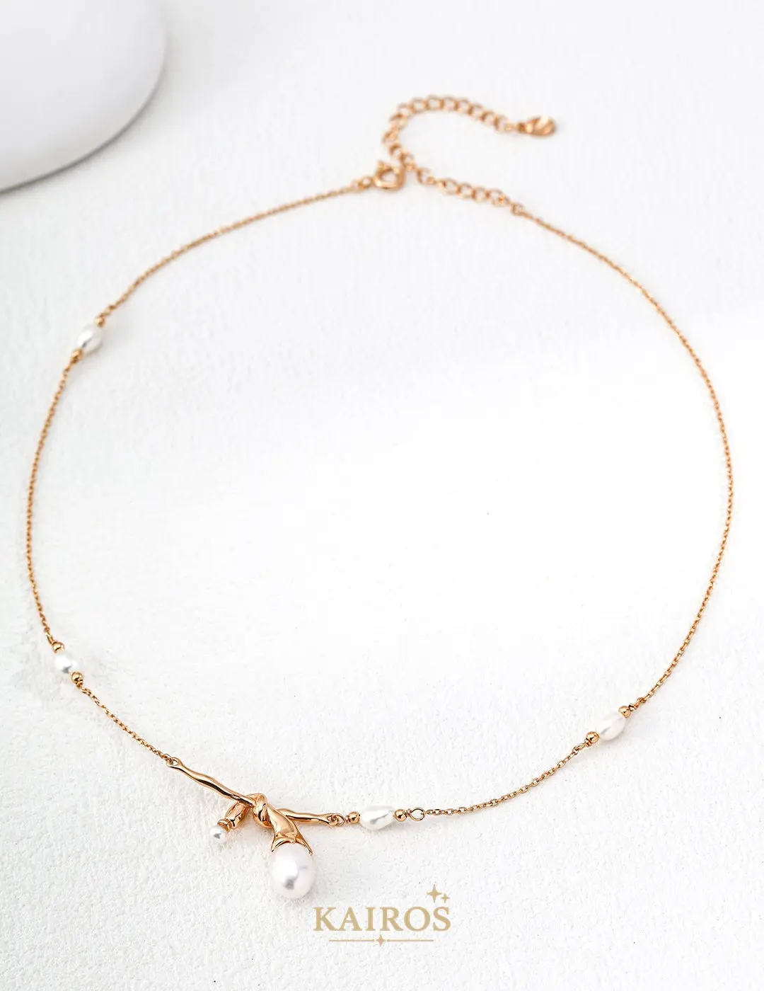 Lucky Knot Pearl Grace Necklace