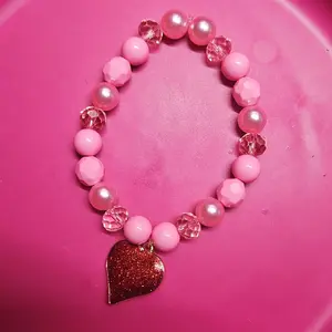 Pink Pearl Bead Bracelet with Heart Charm - Sparkling Crystal Accents & Adjustable Fit for Women