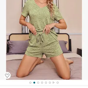 Ekouaer Matching two-piece pajama set for women with short-sleeved t-shirt and shorts