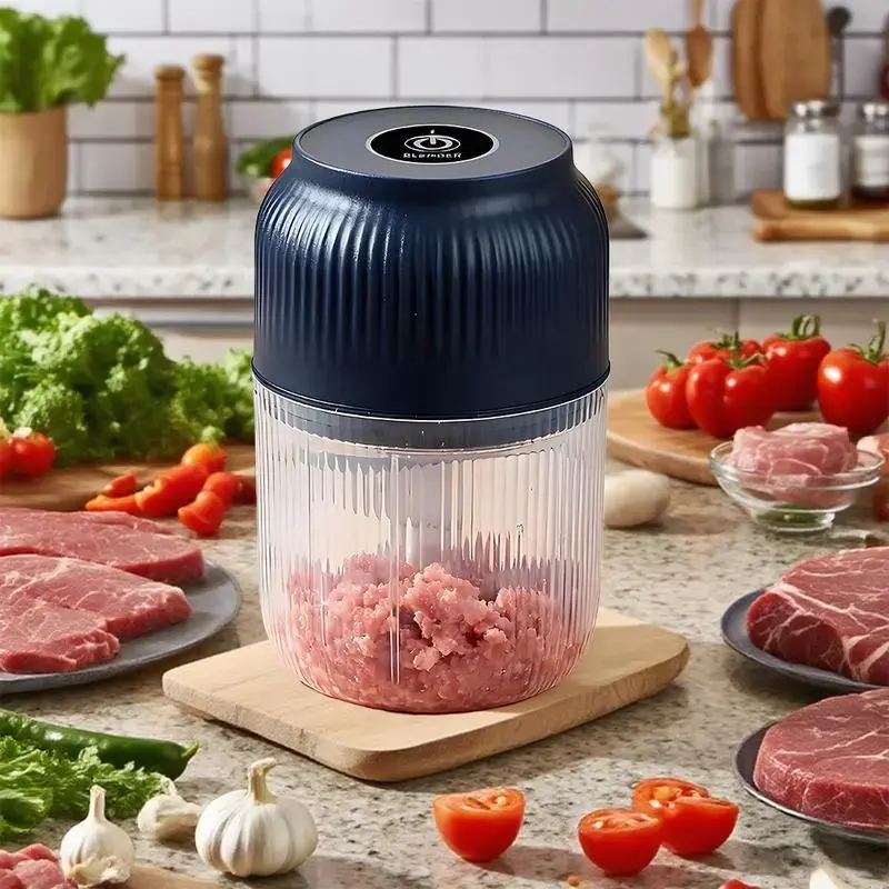 Electric Garlic Chopper, 4 Sharp Blades，Portable Veggie Chopper, 300ML Garlic Grinder Masher Onion Chopper, Blender to Vegetable, Cordless Food Processor for Ginger, Chili, Fruit, Meat, Spices, Beans, etc lcd car power inverter d 2-in-1 fast charging cord