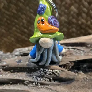 ‍️ Mini Gnome Mushling Keychains – Hand-Sculpted by Willowstar Magick & Mystics  Meet the tiniest keepers of the Willowstar Realm — the Gnome Mushlings!
