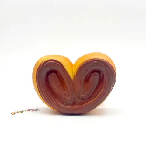MHM Butterfly Pastry Slow-Rising PU Foam Bread Squishy - Sensory Friendly Elasticity Anxiety Squishies, Heart-Design Finger Stimulation Fidget Buddy, Holiday Gift Cute Stress Relief Toy