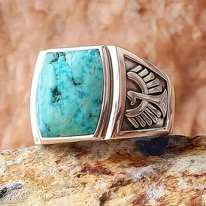 Vintage Men's Turquoise Ring with Carved Eagle Pattern Natural Stone Inlay Synthetic Zircon Alloy Single Ring for Father's Day Christmas Gift BW2746449