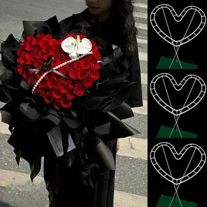 24 Piece Heart Shape Bouquet Holder Clips, Durable Plastic Material, Waterproof, Perfect for DIY Valentine's Day & Mother's Day Flower Arrangements