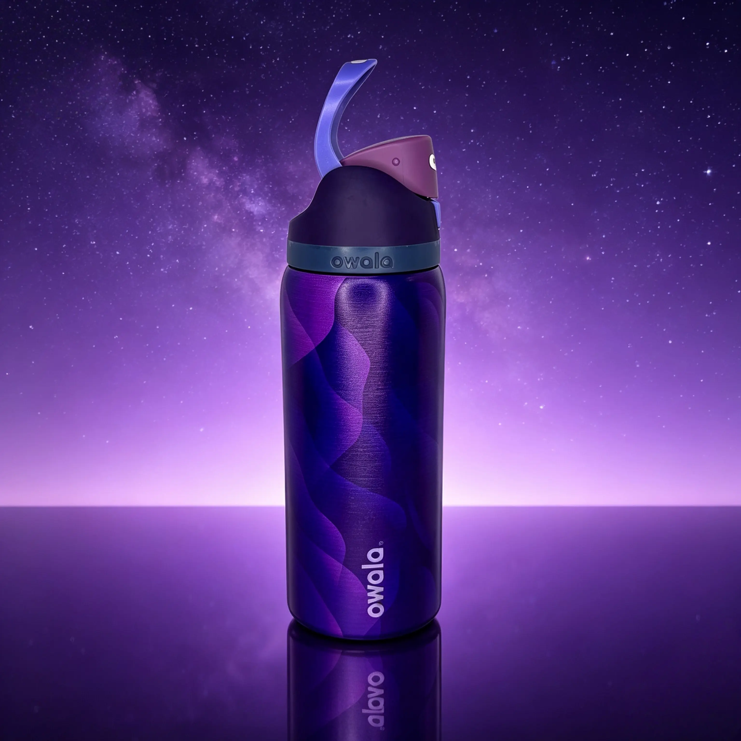 Owala FreeSip Insulated Stainless Steel Water Bottle with Straw, BPA-Free 32 Oz Portable Sports Drinkware, Ice Cold & Drink-Keeping Vacuum Flask Ideal for Travel, Arctic Purple, Ice Cold Vacuum Flasks, Drink-Keeping Vacuum Flasks