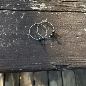 Navajo Pearl Lightning Bolt Hoops - Fashion Accessory