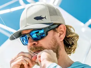 COSTA UV400 Sunglasses