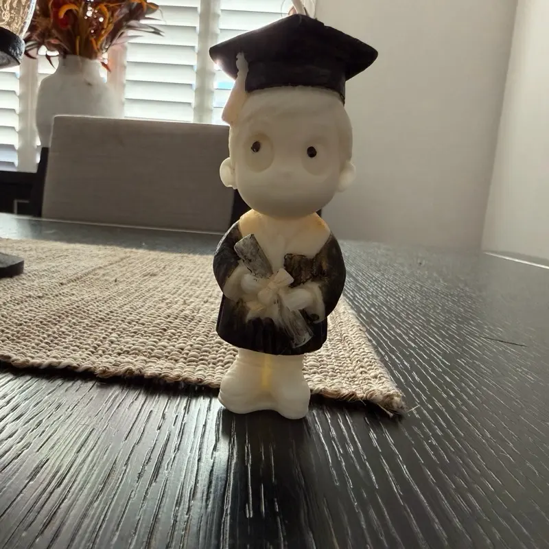 Graduation Candle with Cap and Gown for Celebrations - Customizable Colors & Scents - Perfect for Keepsake, Gift, or Table Decor - Elegant & Playful Design - Ornaments