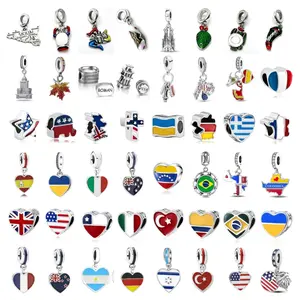 🌎 Flag Charm - Build Your Story