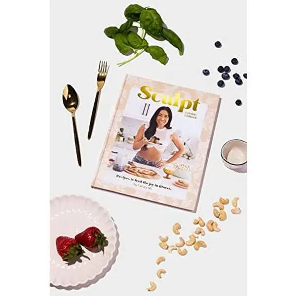 USED Book - Sculpt: A Protein Cookbook by Cassey Ho, Blogilates - Delicious High Protein Cookbook: Breakfasts, Meal Prep, Protein Shakes & Smoothies, and Healthy Desserts, Low Carb Bread & Pizza Crust Recipes by Cassey Ho (Hardcover) - english