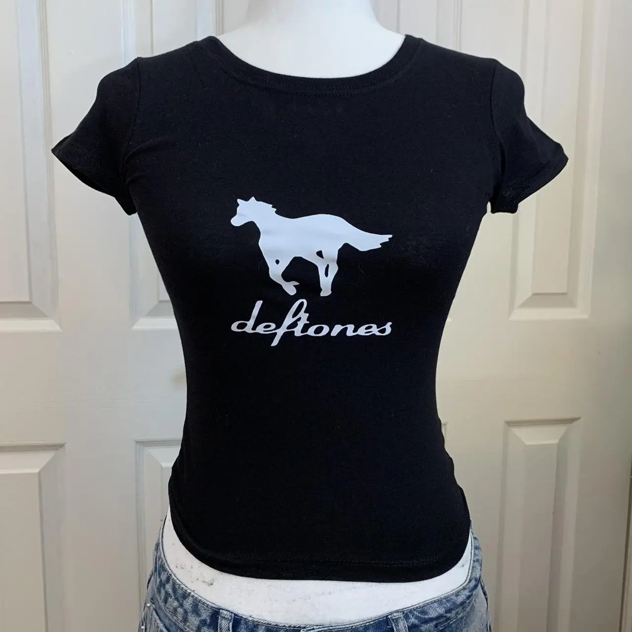 Deftones Band Tour Crop Top, Baby Tee, Y2k Top Women Streetwear Shirt, Summer Vintage Women Casual Baby Tee, Gift For Girlfriend