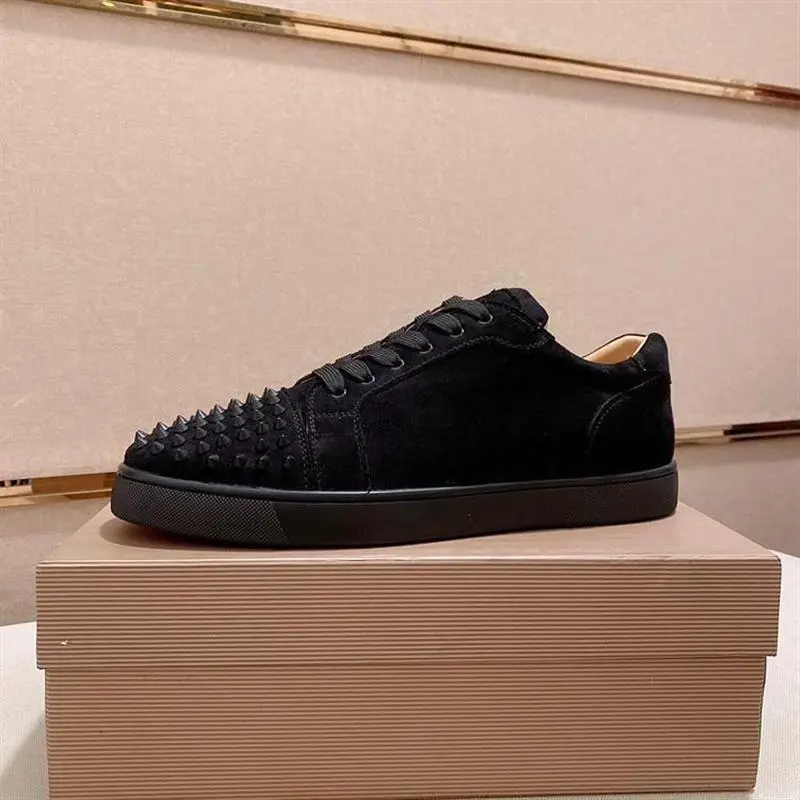 Figure 4 (Shoe Size)