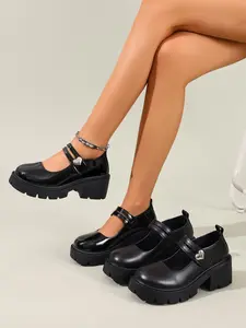 New Fashion Versatile Thick Sole Mary Jane Shoes for Women, Heart Buckle Chunky Heel Small Leather Shoes, College Style Platform Single Shoe, Stylish