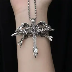 Vintage Six-Winged Angel Cross Necklace, Hip Hop Fashion Pendant, Suitable for Stylish Young Men and Women, Trendy Jewelry Accessory