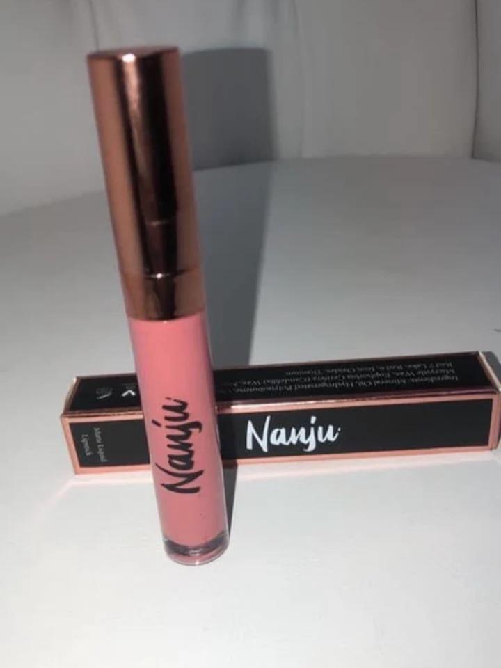 Jojo Pigmented Lip Gloss – High Shine, Smooth & Non-Sticky | Long Lasting Glossy Lip Color