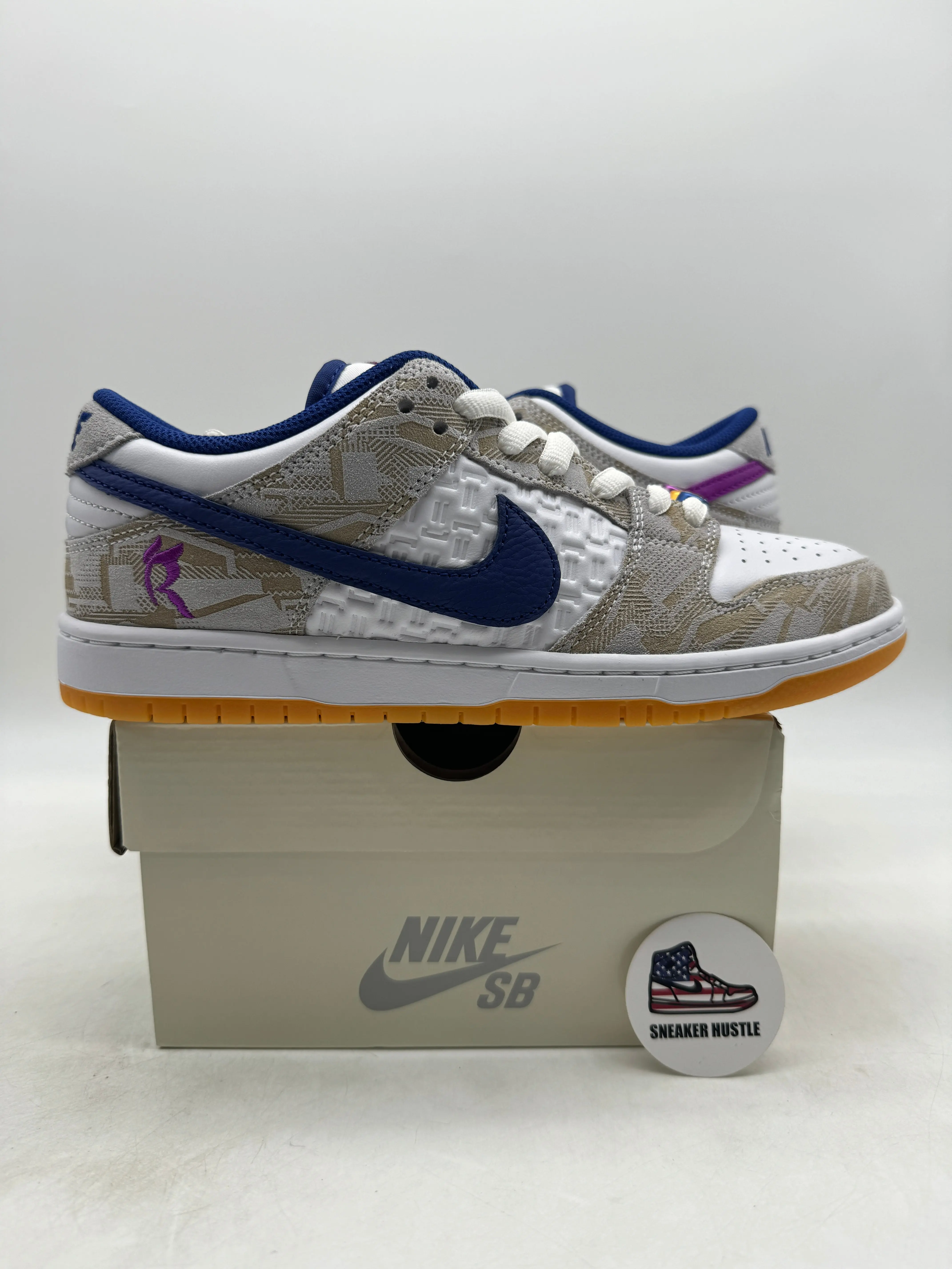 Nike SB Dunk Low Rayssa Leal Nike SB Dunk Low Rayssa Leal