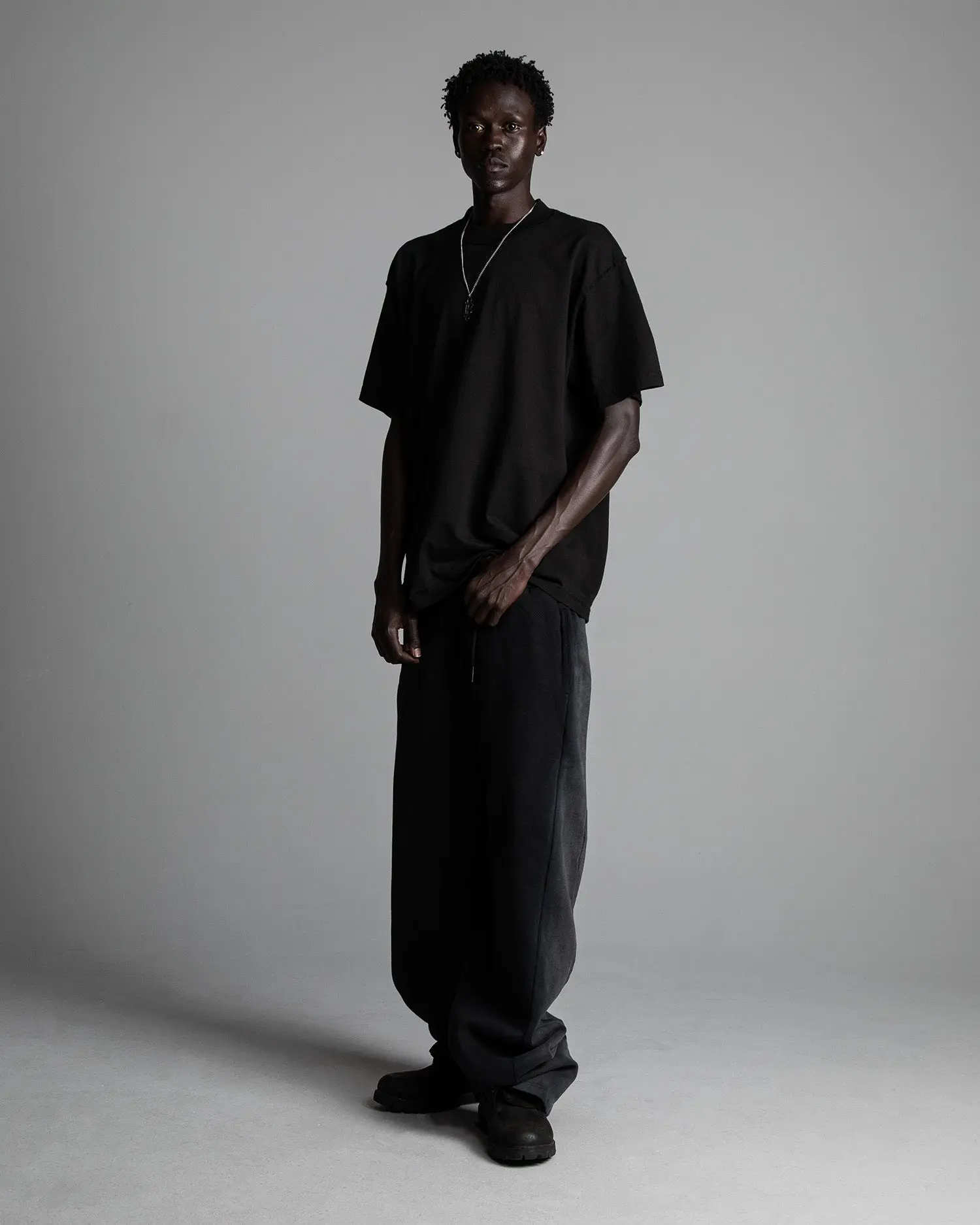 Garment Dye Reverse Tee - Versatile Design for Various Styles and Outfits Streetwear Shirts