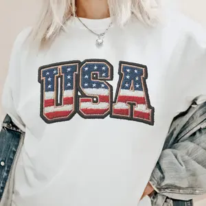 USA Olympic Knitted Print Graphic Tee Patriotic Stars and Stripes Yarn Print Tshirt America 250 Birthday Shirt Crewneck Unisex Casual 4th of July T-Shirt