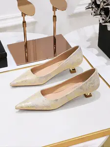 Vintage Embroidered Pointed Toe Mid Heel Women's High Heels, Fashion Stylish Retro Palace Style Single Shoes, Unique Metal Asymmetrical Heel, Elegant and Slimming Design