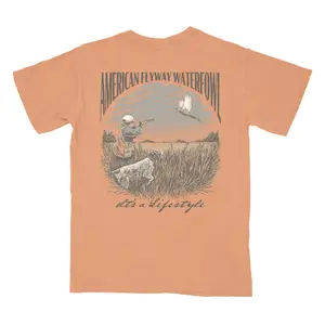 American Flyway Waterfowl Flying Pheasant Burnt Orange Fitted Shirt with Pocket for Summer Casual Wear Menswear Top Shortsleeve Crewneck Tshirt Elegant