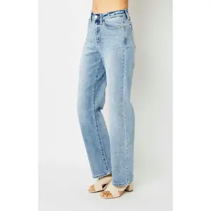 Judy Blue Lainey Straight Jeans