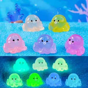 Random Color Glow in Dark Octopus Design Resin Toy, Miniature Octopus Luminous Micro Landscape Octopus Figures for DIY Kit, Miniature Octopus Figures, Decoration, Glow in The Dark Decor Figurine, Decoration Items