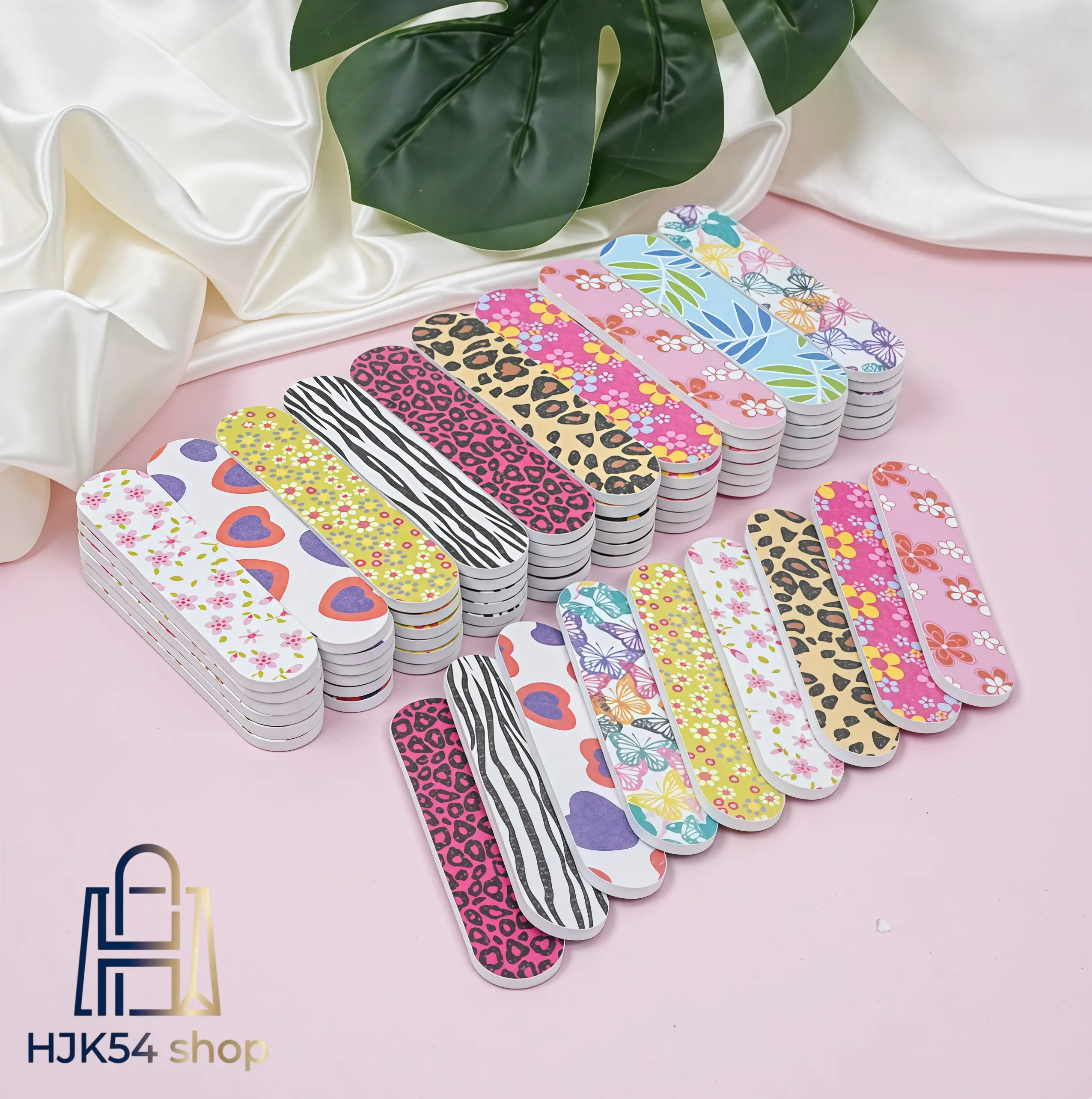 100PCS Cute Printed Mini Nail Files, Double-Sided Disposable Nail Buffers, Portable Emery Boards with Floral & Animal Prints for Nail Art & Travel