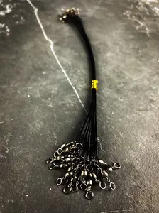 20 pcs Black Steel Wire 30lb Swivel Fishing Leaders