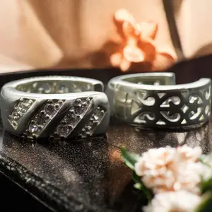 HUGGIE IN MEXICAN SILVER .925