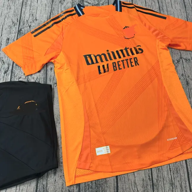 2025/2026 Men's Orange Football Uniform Set Breathable Soccer Training Suit
