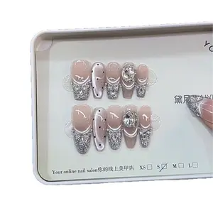 Silver Embossed Bow Zircon Gradient Halo False Nails Personalized Versatile Detachable Reusable Press Type Acrylic Nail Collection with Glitter Rhinestone