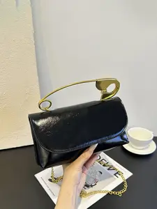 Fashionable Ladies' Handbag with Retro Paper Clip Handle, Stylish Handbag, PU Leather Bag, Casual Style for Daily Commuting, Shopping and Gift Giving, Handheld Bag, Fashionable Purse